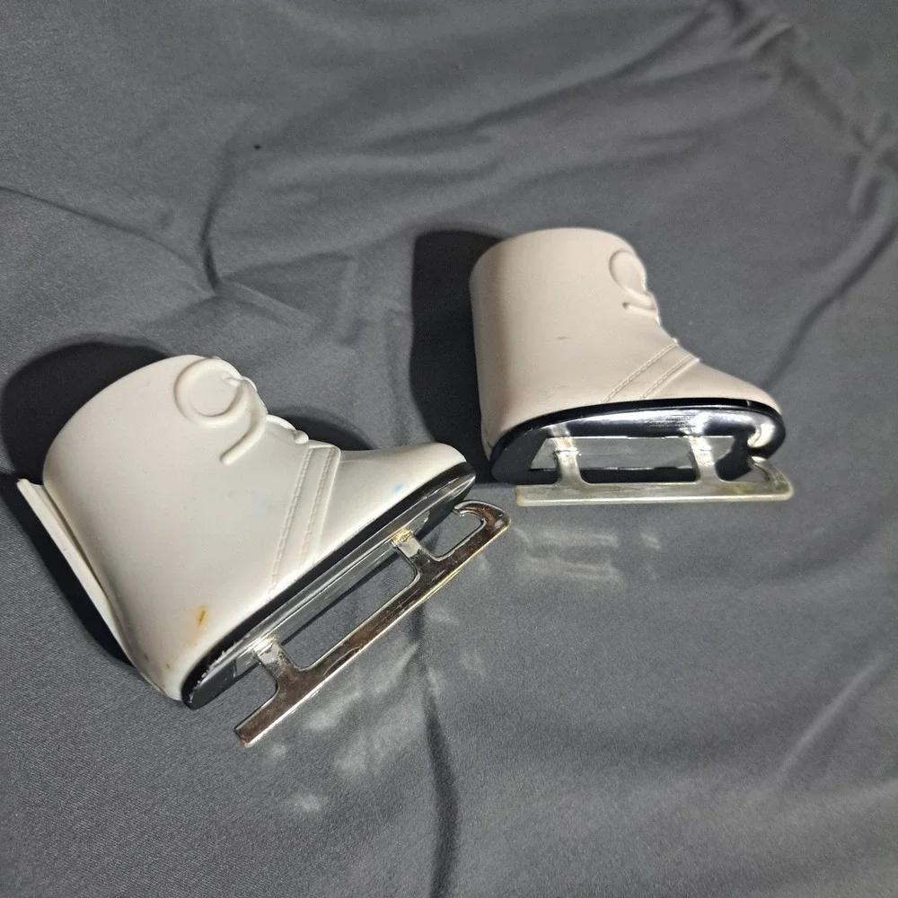 Funrise 2013 White‎ Skate Shoes for 18